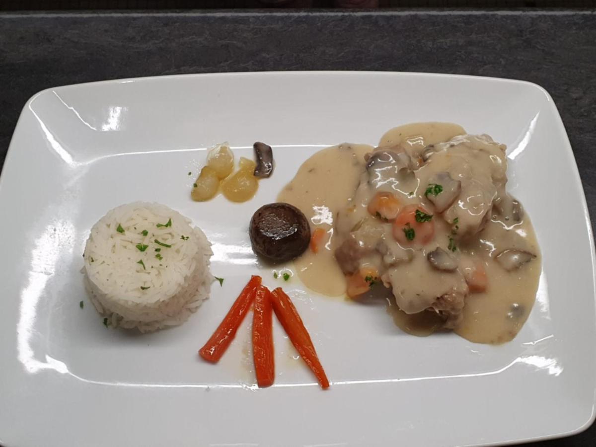Hotel Restaurant Le Moulin De La Renne Adults Only Proche Zoo De Beauval Thesee Bagian luar foto