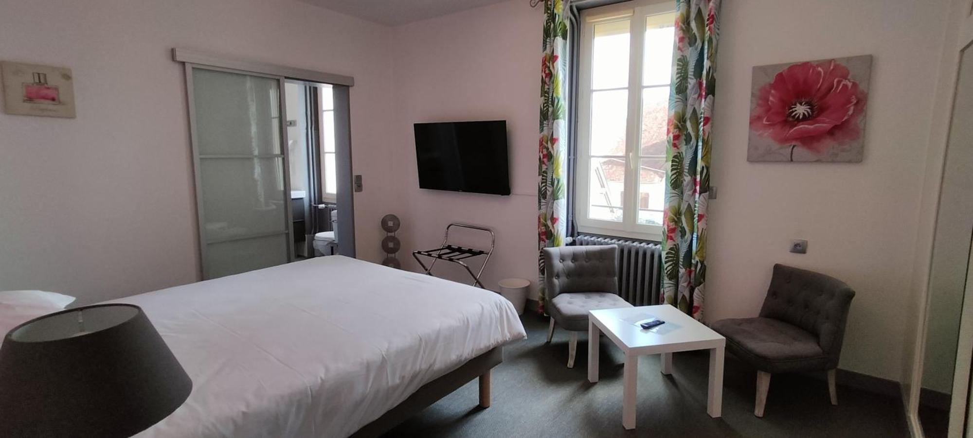 Hotel Restaurant Le Moulin De La Renne Adults Only Proche Zoo De Beauval Thesee Bagian luar foto
