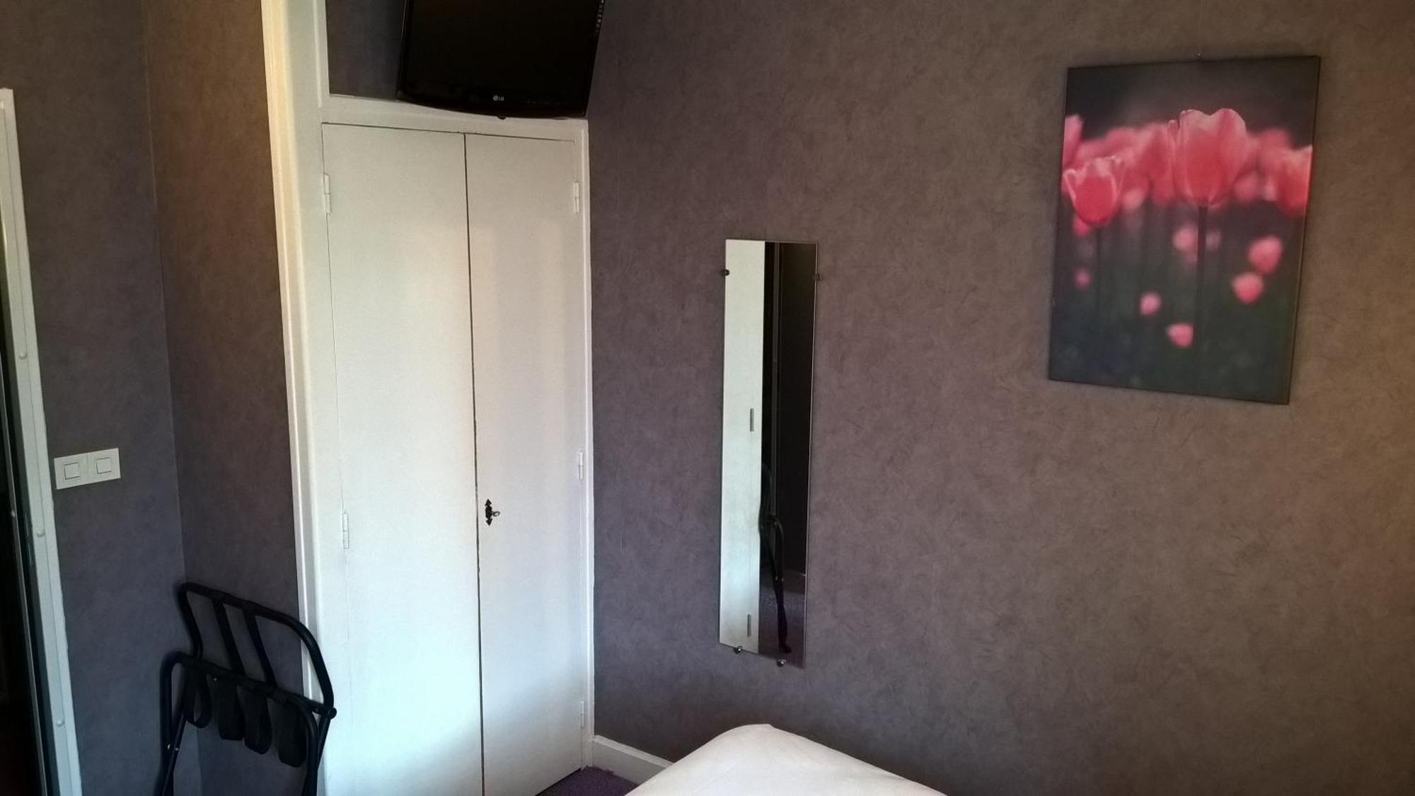 Hotel Restaurant Le Moulin De La Renne Adults Only Proche Zoo De Beauval Thesee Bagian luar foto
