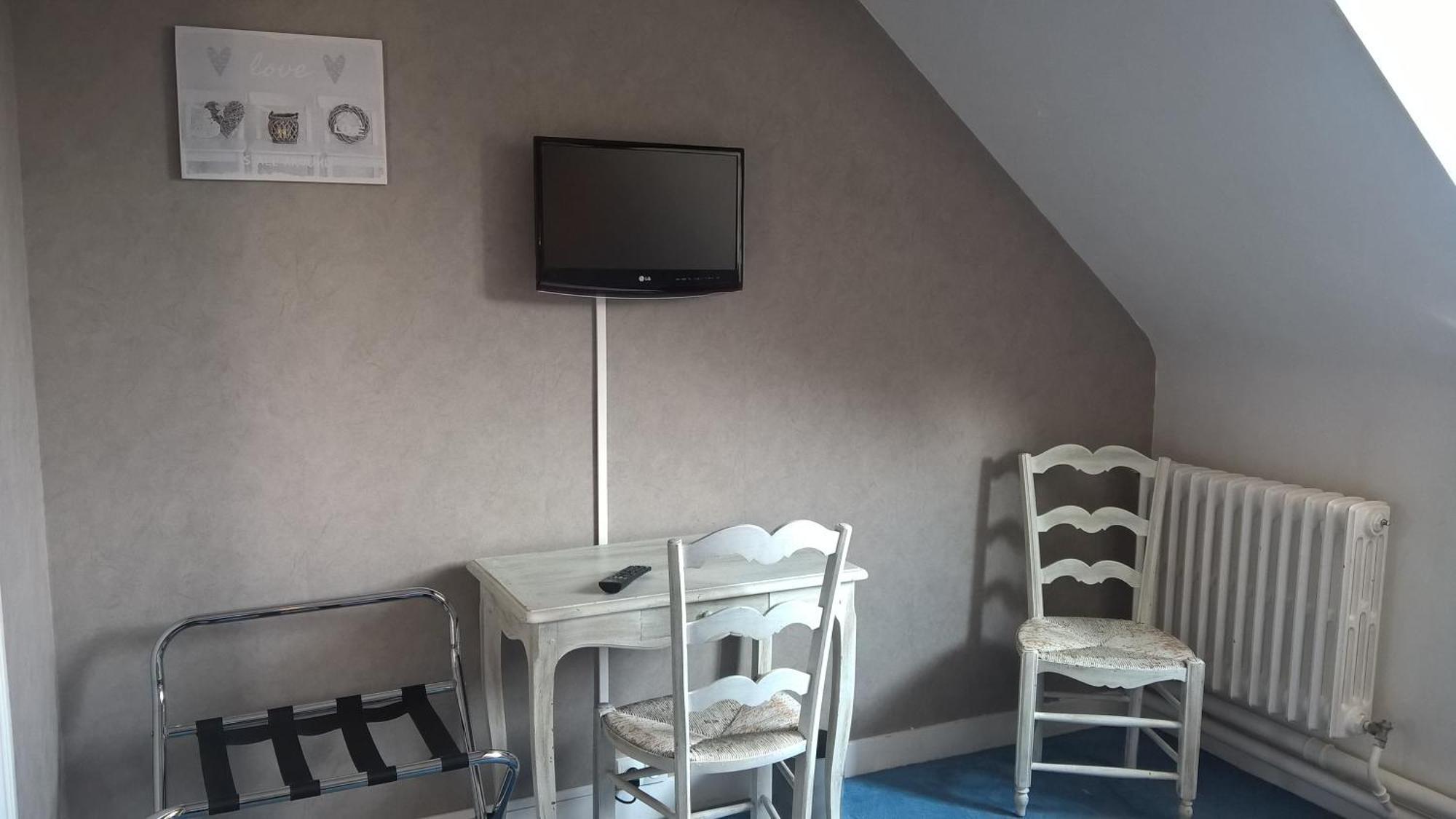 Hotel Restaurant Le Moulin De La Renne Adults Only Proche Zoo De Beauval Thesee Bagian luar foto